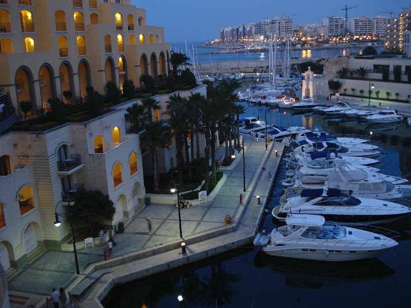 26 Yachthafen am Abend.jpg